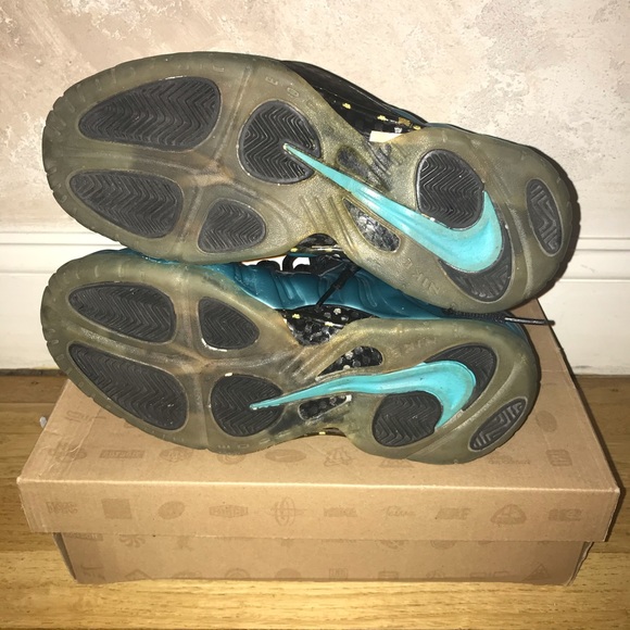 CUSTOM LIGHT UP NIKE AIR FOAMPOSITE PRO by SOLE SWAP - Picture 5 of 8